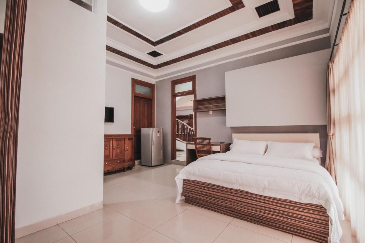 Stay Inn Pasteur Bandung, Husein Sastranegara Airport Exteriör bild