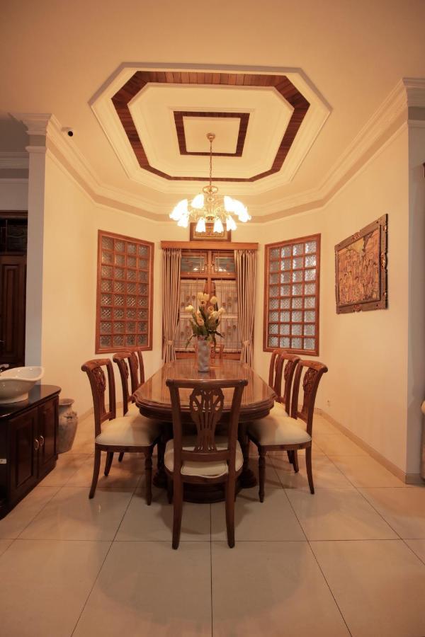 Stay Inn Pasteur Bandung, Husein Sastranegara Airport Exteriör bild