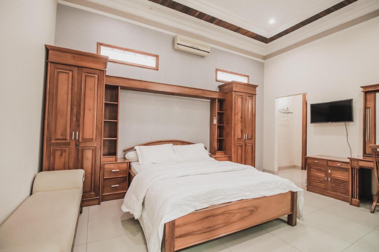 Stay Inn Pasteur Bandung, Husein Sastranegara Airport Exteriör bild